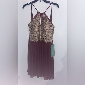 Chic Burgundy and Gold Midi Dress